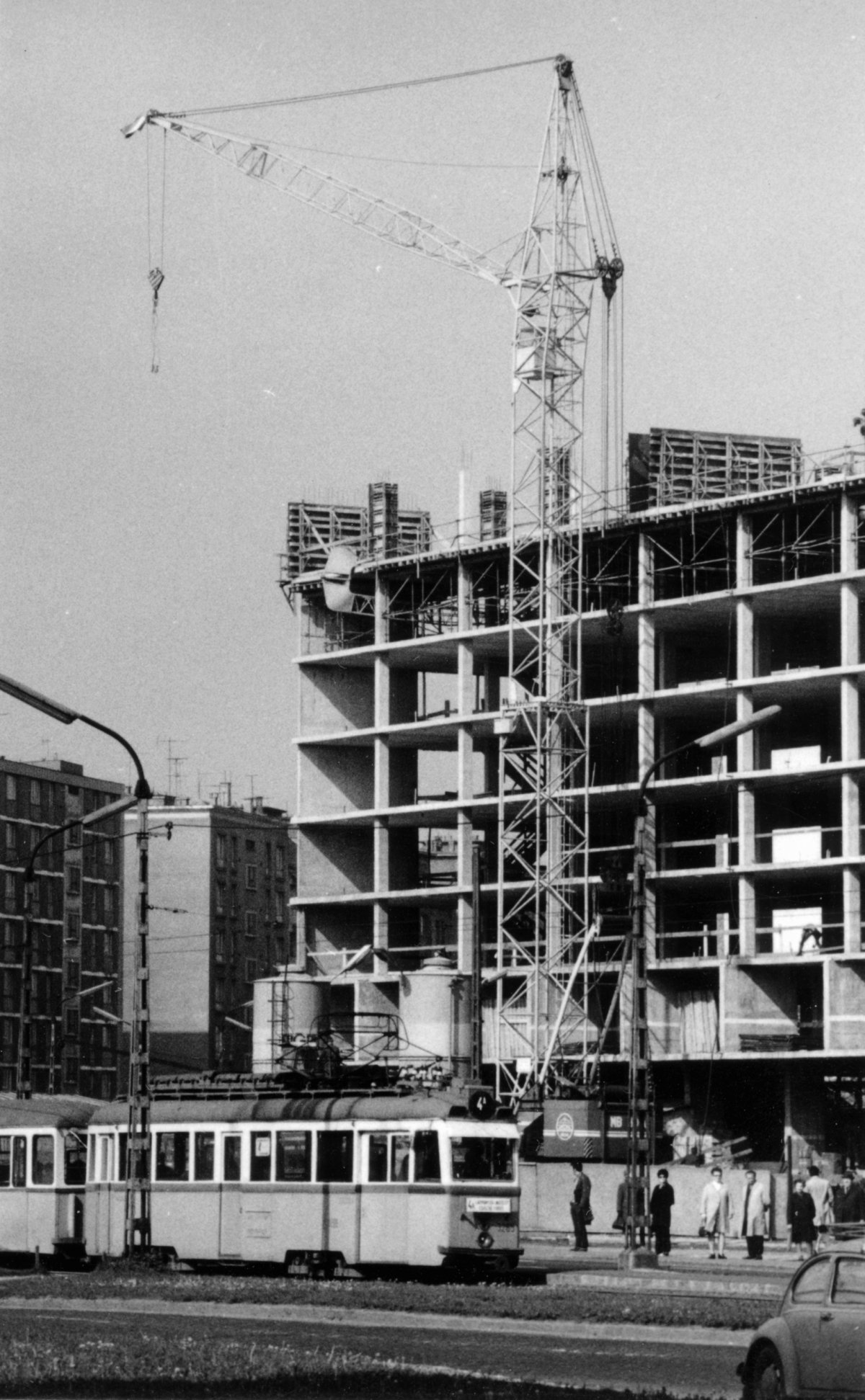 A székház építése 1972-ben (Fotó: Fortepan/Középületépítő Vállalat – Kreszán Albert–Koczka András–Kemecsei József) fortepan_227169.jpg