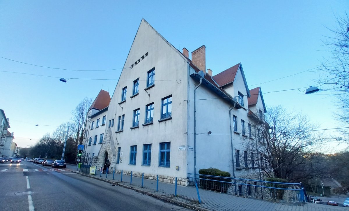 A XII. kerulet Varosmajor utca 59. szám alatti iskolaépület (Fotó: Millisits Máté/pestbuda.hu) 20231216_144000 (1).jpg
