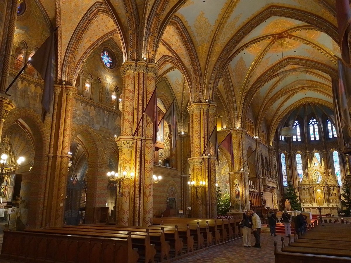 A Mátyás-templom csodálatos belső tere (Fotó: Bodó Péter/pestbuda.hu) 01 belső.jpg