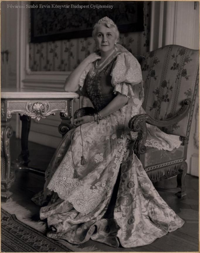 Horthy Miklós felesége, Purghly Magdolna (Forrás: FSZEK Budapest Gyűjtemény) 02 Magdolna_Purgly_(1881_-_1959).jpg