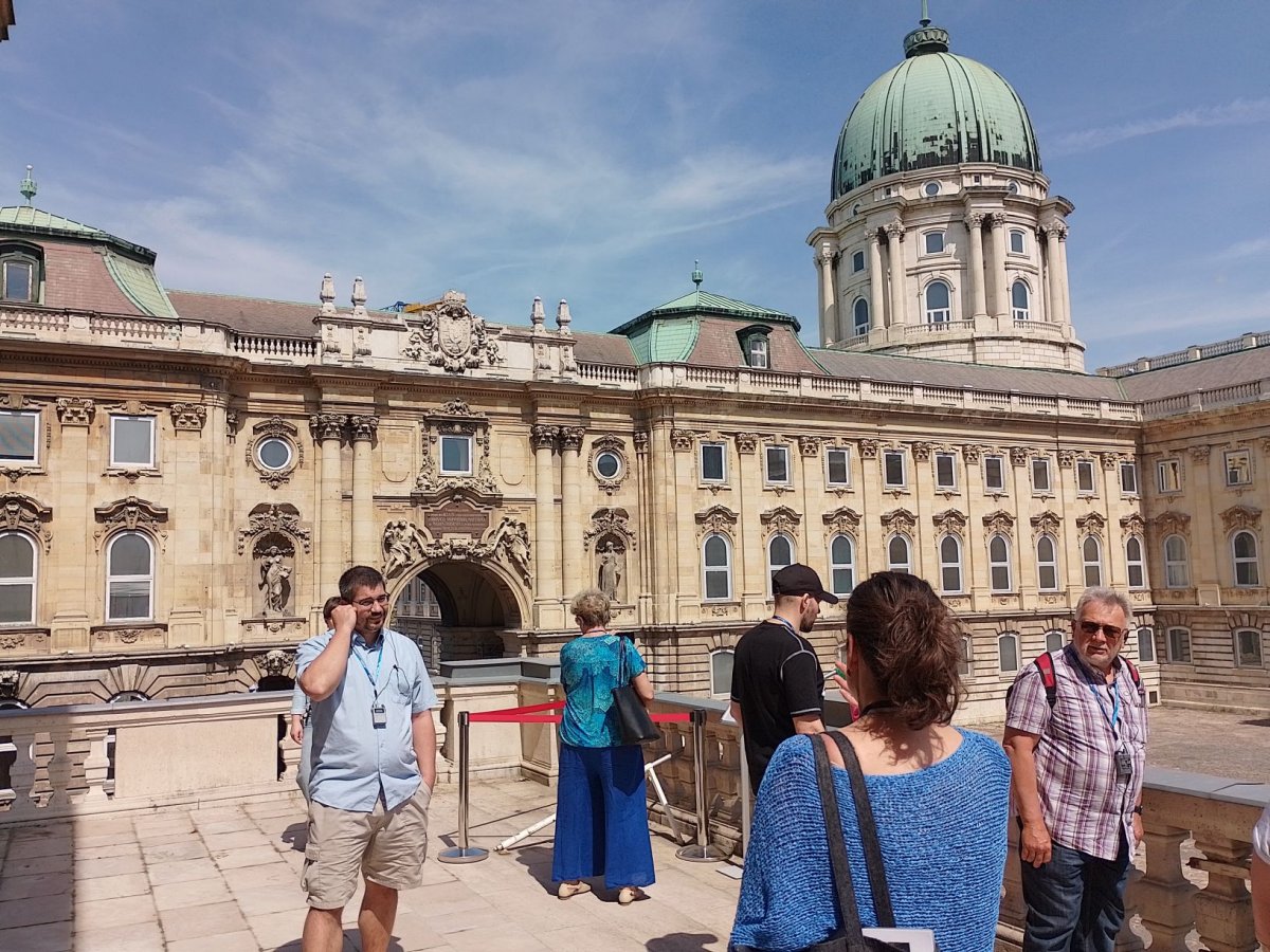 Az Oroszlános udvar a teraszról nézve (Fotó: Bodó Péter/pestbuda.hu) 03 terasz.jpg