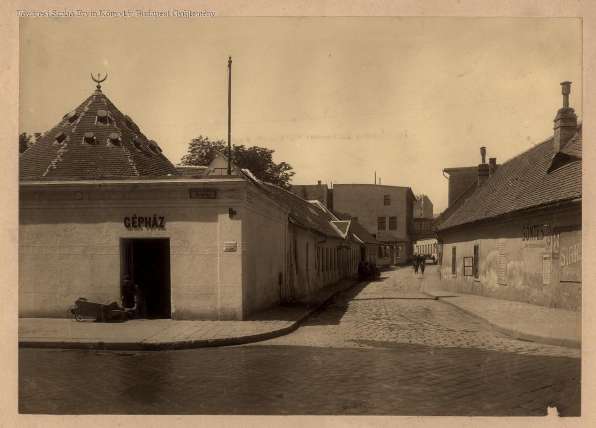 A Ganz gyár és a Király fürdő környéke a XIX. század végén is falusias volt. (Forrás: FSZEK, Budapest Gyújtemény) 92c8b39d-1397-4f41-a594-642754b203bc.jpg