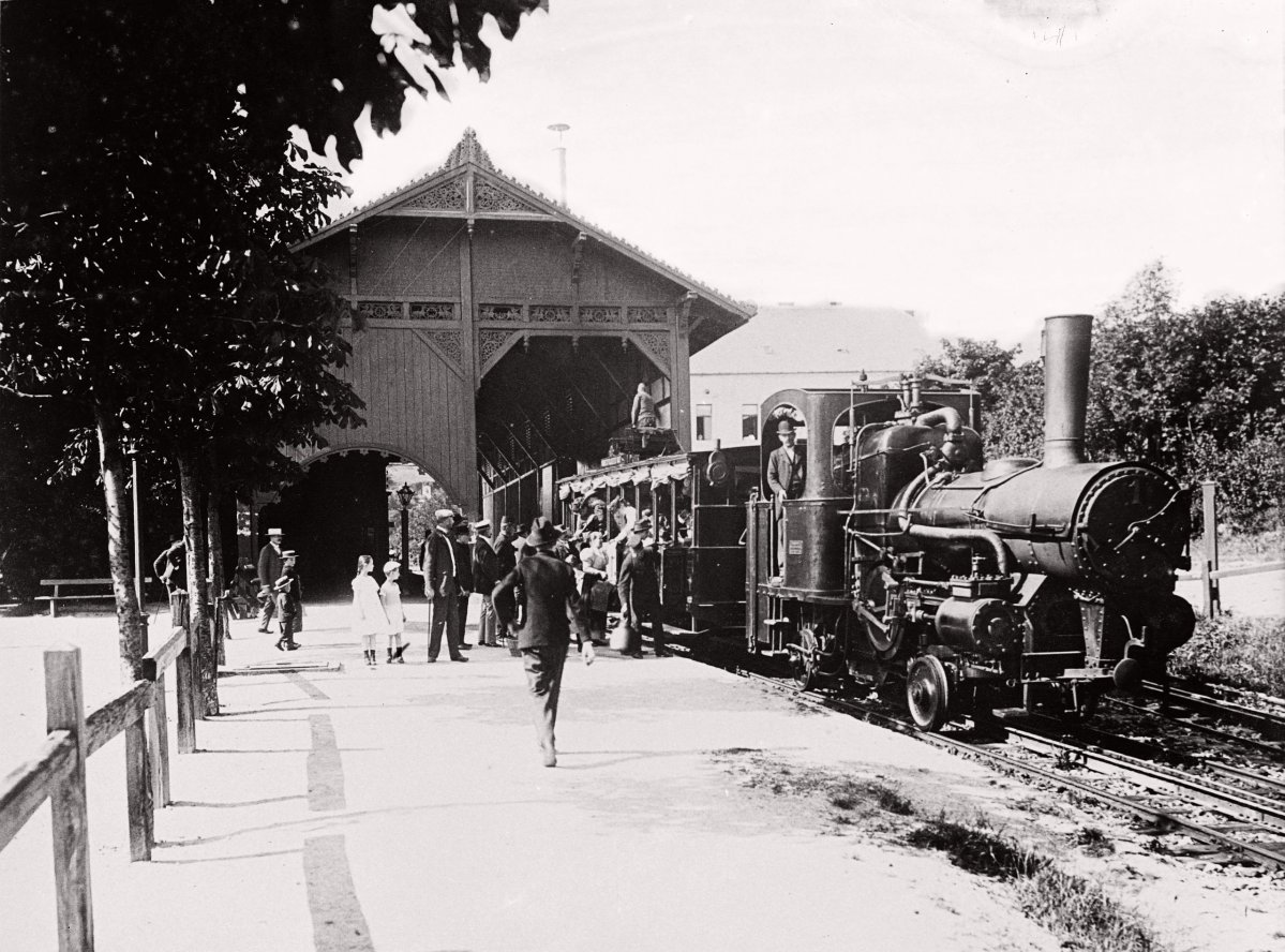 A svábhegyi állomás 1912-ben . (Fotó: Fortepan/ Magyar Földrajzi Múzeum / Erdélyi Mór cége) fortepan_86701.jpg