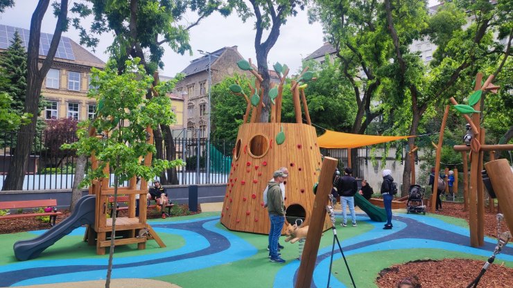 498273396_1001788385460290_4838207764271748091_n (1).jpg