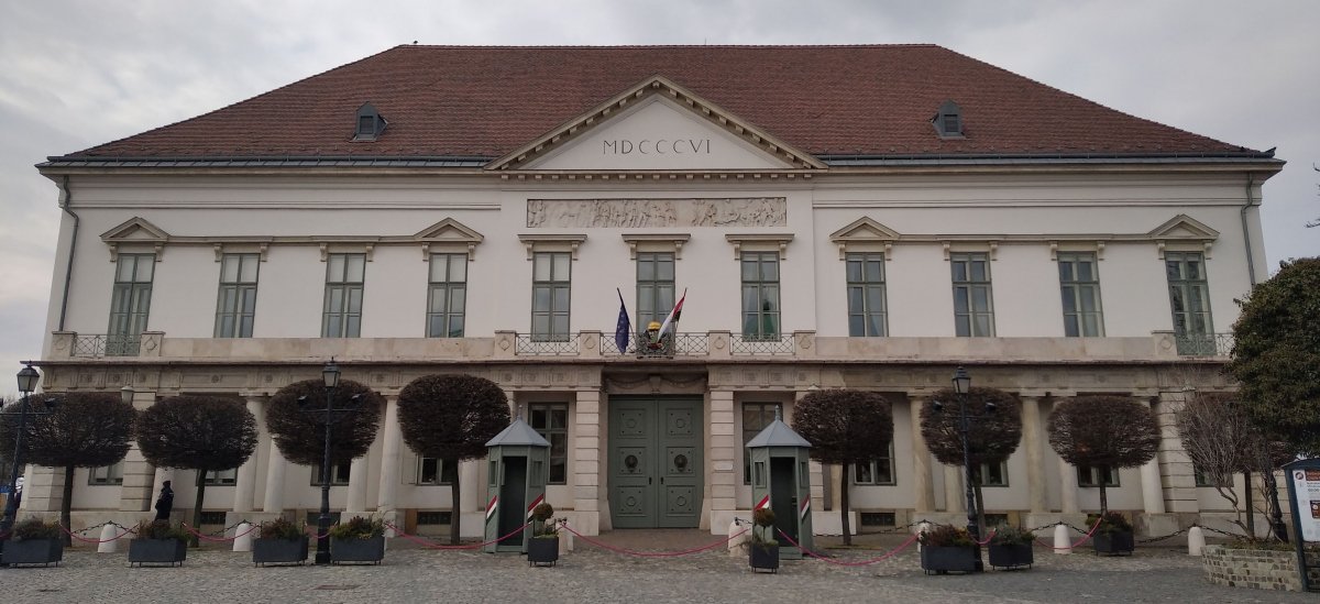 A nagyközönség számára megnyílik a budavári Sándor-palota (Fotó: Bodó Péter/pestbuda.hu) 190669_00.jpg