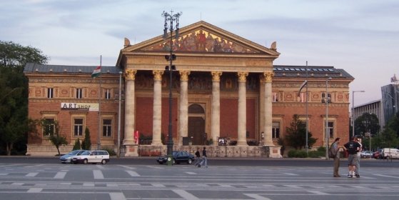 157612_mucsarnok.jpg