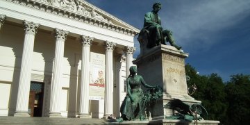 157748_arany_nyito.jpg