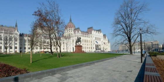 158876_kossuth_ter.jpg