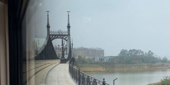 167228_szabadsag_hid_kina.jpg