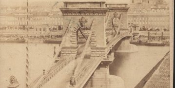 171614_a_lanchid_meg_eredeti_szerkezettel._az_egyik_legregebbi_foto_a_hidrol_.jpg