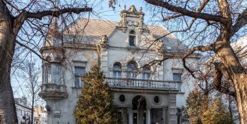 179582_bulyovszky_a_bulyovszky-villa_fohomlokzata_both_balazs_felveteleny.jpg