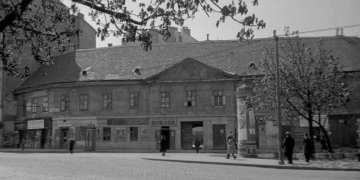 186776_a_magyar_jakobinusok_tere_endresz_gyorgy_ter_teremtes-haz._1934_-_55454.jpg