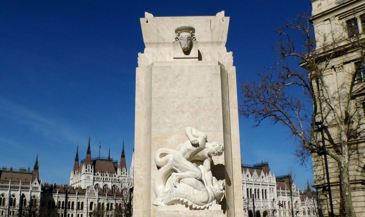 198304_00.jpg