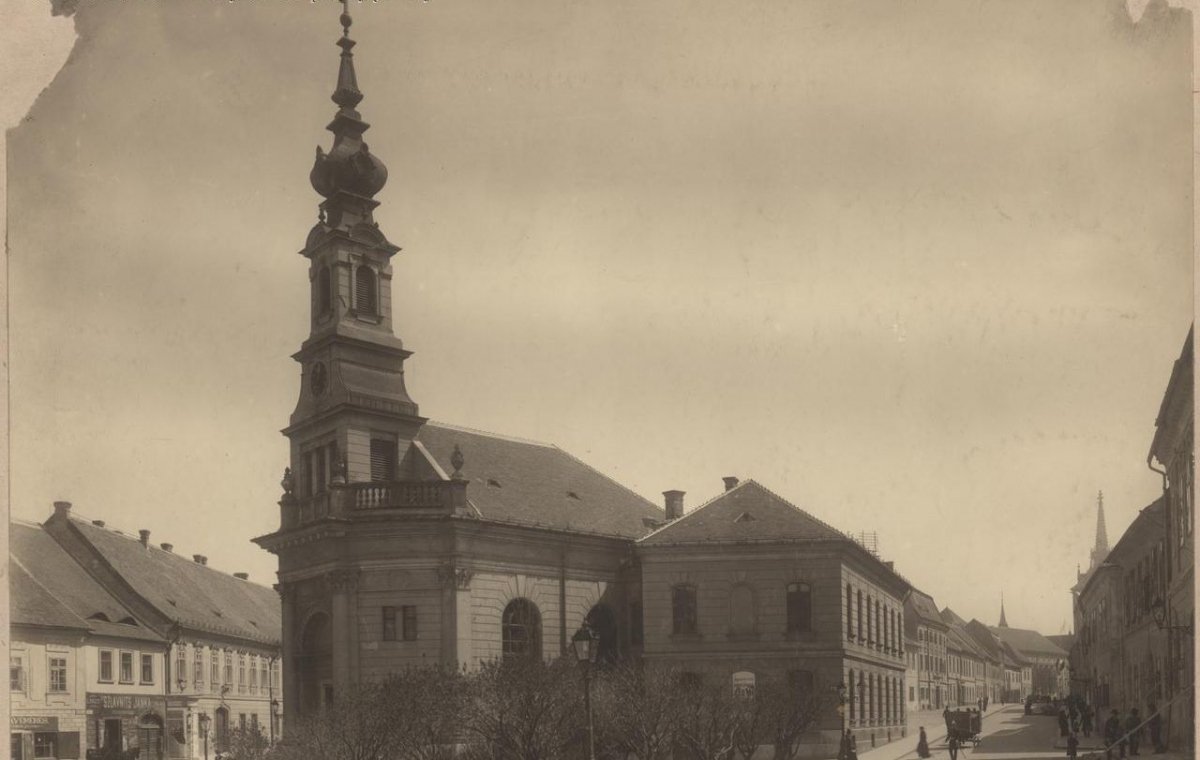 198960_00.jpg